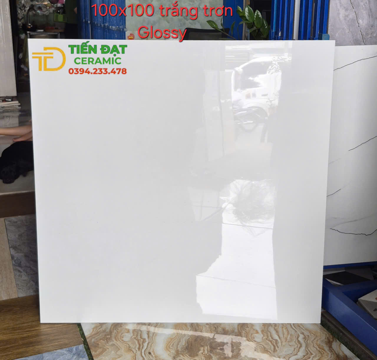 Gạch Đá Bóng Kiếng Vi Tinh 100x100 Trắng Trơn Mẫu Mới Rẻ Đẹp