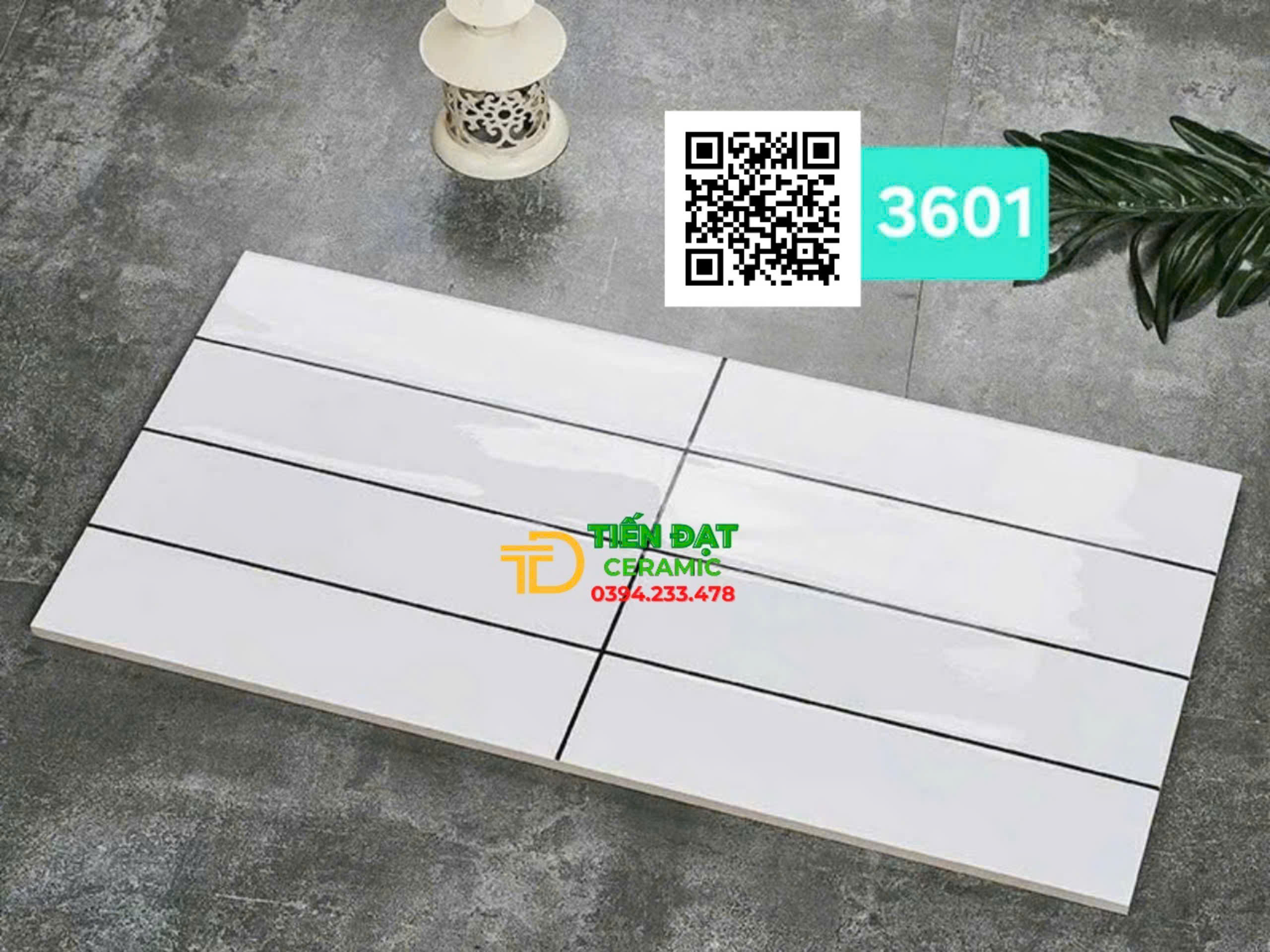 Gạch Dán Tường 30x60 Bóng Kính Trắng Sọc