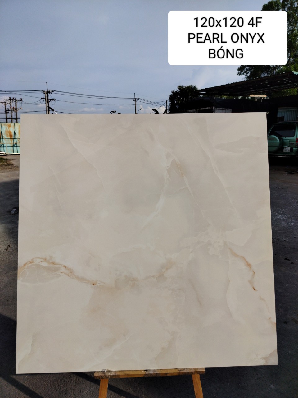 Gạch Lát Nền Bóng Kiếng 1200x1200 Vân Vàng Kem Giá Rẻ