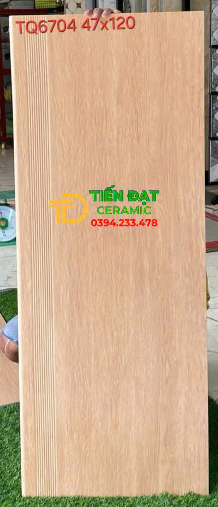 Gạch Nhập Khẩu Cầu Thang TQ 47x120 Vân Gỗ Vàng Lát Tam Cấp