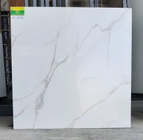 Đá bóng kiếng 80x80 mới nhất 2020