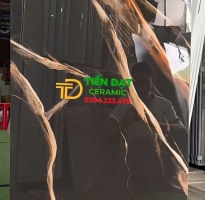 Gạch Bóng Kiếng 60x120 Vàng Đen Lát Trang Trí Ốp Chụ Cổng