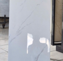 Gạch Bóng Kiếng Vi Tinh 40x80 Trắng Vân Ốp Phòng Khách Phòng Ngủ 