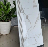 Gach cầu thang 47x100 mẫu mới 2021