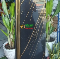 Gạch Đá Đồng Chất 47x120 Đen Vân Nhũ Vàng TQ