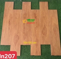 Gạch Giả Gỗ Lát Phòng Khách 20x100 Vân Vàng Carving