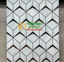 Gạch Hình Lục Giác TQ 30x60 Nhũ Ánh Vàng Ốp Quán Karaoke