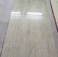 Gạch Nhập Khẩu Giả Gỗ 80x80 Ánh Kim TQ