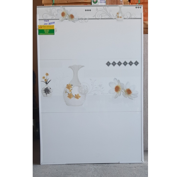 Gạch ốp phòng khách 30x60 Đẹp sang trọng 